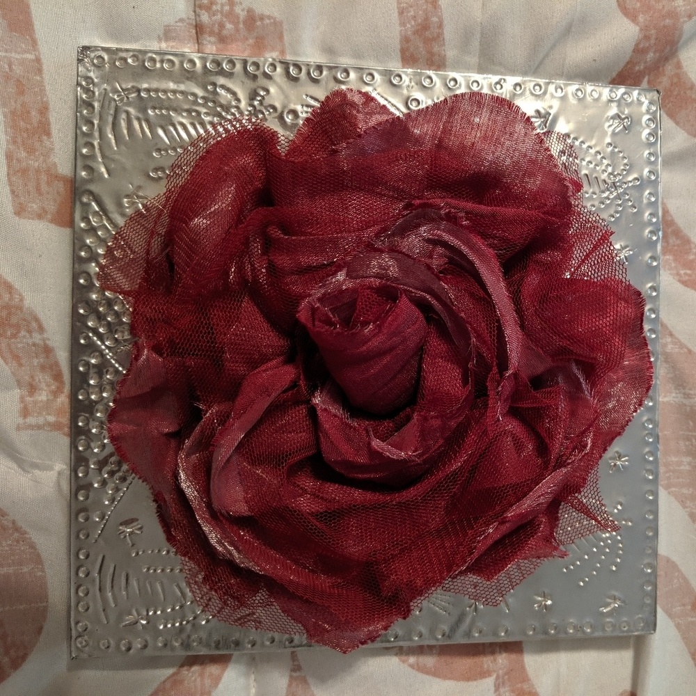 Rose colored cloth pin